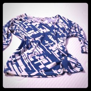 5/$15 💥Style & Co Batwing Blue and White Top